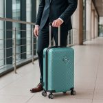 TraveLux Pro közepes bőrönd keményfedeles 55x40x20 cm lagúnakék