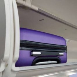Ryanair 55x40x20 kabinbőrönd